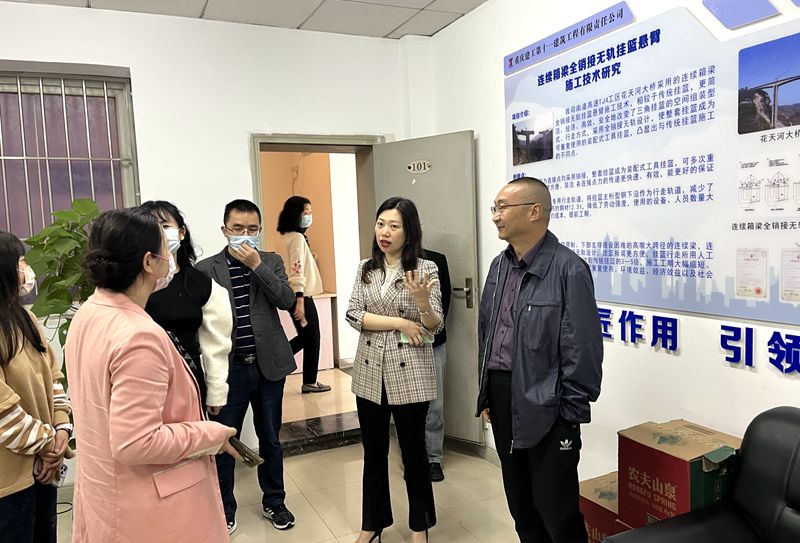 公司“杜炳明創新工作室”迎來首個考察學習團
